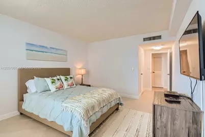 2501 S Ocean Dr #308, Hollywood, FL 33019 - Photo 6
