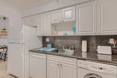 2501 S Ocean Dr #308, Hollywood, FL 33019 - Photo 4