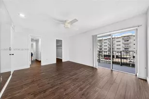 3642 NE 171 St, North Miami Beach, FL 33160 - Photo 18