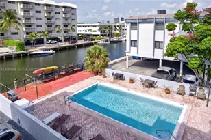 3642 NE 171 St, North Miami Beach, FL 33160 - Photo 30