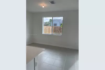 1351 SE 7th Ter, Homestead, FL 33034 - Photo 10