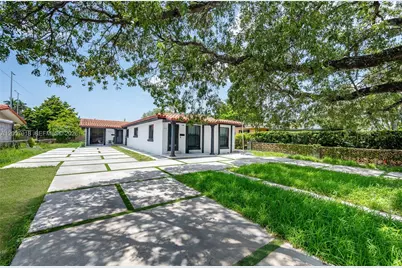 3000 NW 13th St, Miami, FL 33125 - Photo 1