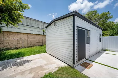 3000 NW 13th St, Miami, FL 33125 - Photo 32