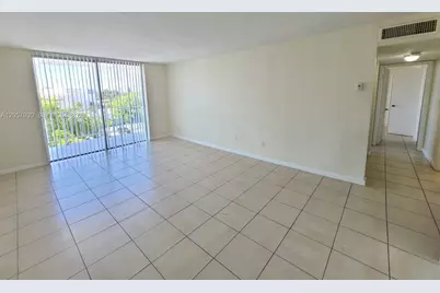 496 NW 165th St Rd #D-409, Miami, FL 33169 - Photo 2