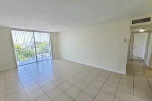 496 NW 165th St Rd, Miami, FL 33169 - Photo 2