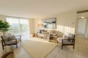 496 NW 165th St Rd, Miami, FL 33169 - Photo 1