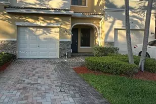 317 NE 194th Ln, Miami, FL 33179 - Photo 1