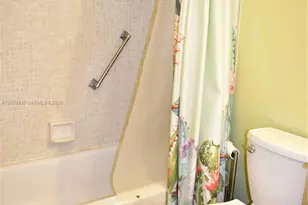 8901 Sunrise Lakes Blvd, Sunrise, FL 33322 - Photo 28