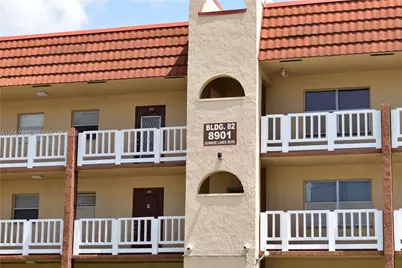 8901 Sunrise Lakes Blvd #211, Sunrise, FL 33322 - Photo 1