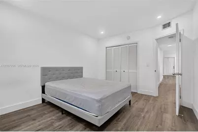 2100 Diana Dr #310, Hallandale Beach, FL 33009 - Photo 18