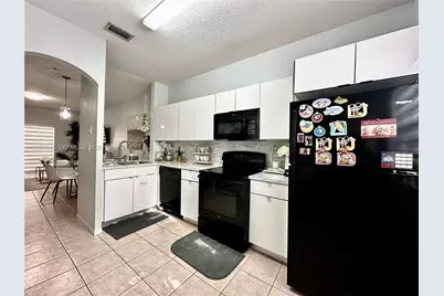 5640 NW 115th Ct #206, Doral, FL 33178 - Photo 2