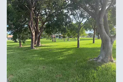 360 B N Lakewood Cir E, Margate, FL 33063 - Photo 18