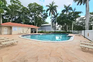 9850 NW 3rd Ct, Plantation, FL 33324 - Photo 24