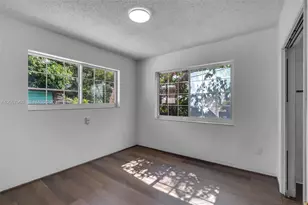 267 E 56th St, Hialeah, FL 33013 - Photo 20