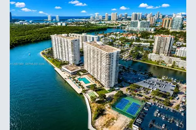 300 Bayview Dr #807, Sunny Isles Beach, FL 33160 - Photo 22