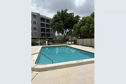 505 Spencer Dr #315, West Palm Beach, FL 33409 - Photo 2