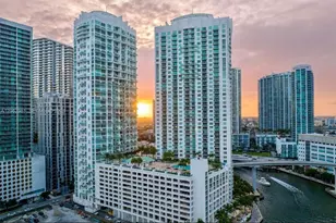 41 SE 5th St, Miami, FL 33131 - Photo 1