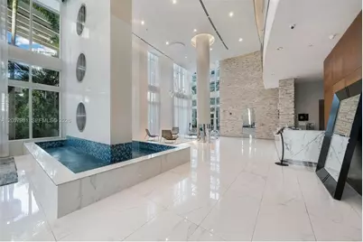 41 SE 5th St #2407, Miami, FL 33131 - Photo 2