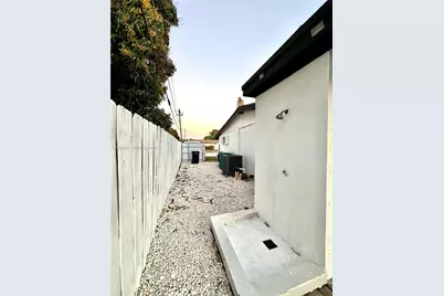 19730 NW 3rd Ct, Miami Gardens, FL 33169 - Photo 44