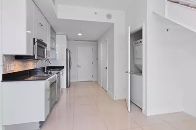 60 SW 13th St #3022, Miami, FL 33130 - Photo 6