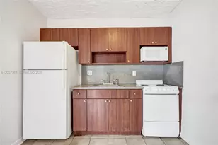 2525 Superior St, Opa-Locka, FL 33054 - Photo 4