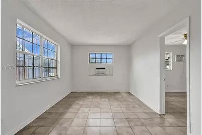 2525 Superior St #4, Opa-Locka, FL 33054 - Photo 2