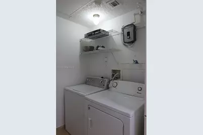 18340 NW 68th Ave #A, Hialeah, FL 33015 - Photo 10