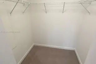 31 SE 6th St, Miami, FL 33131 - Photo 10