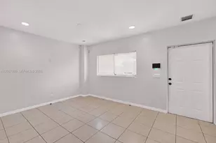 630 NW 10th Terrace, Fort Lauderdale, FL 33311 - Photo 10