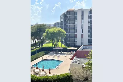 3301 N Country Club Dr #712, Aventura, FL 33180 - Photo 20