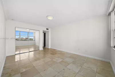 18011 Biscayne Blvd #902, Aventura, FL 33160 - Photo 14