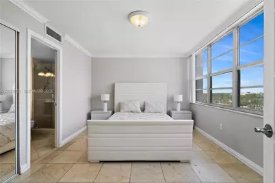 18011 Biscayne Blvd #902, Aventura, FL 33160 - Photo 6