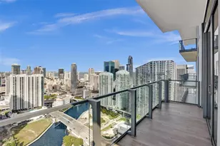 88 SW 7th St, Miami, FL 33130 - Photo 24