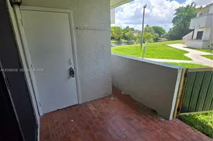14835 SW 80th St, Miami, FL 33193 - Photo 2