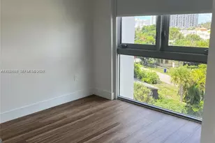 13800 Highland Dr, North Miami Beach, FL 33181 - Photo 10