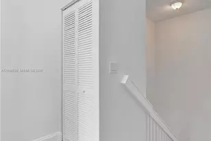 1315 N Santa Catalina Cir, North Lauderdale, FL 33068 - Photo 28