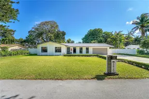 8820 SW 182nd Terrace, Palmetto Bay, FL 33157 - Photo 14