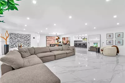 8820 SW 182nd Ter, Palmetto Bay, FL 33157 - Photo 12