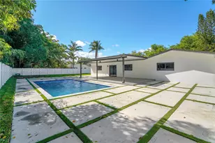 8820 SW 182nd Terrace, Palmetto Bay, FL 33157 - Photo 6