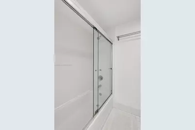 816 NW 11th St #607, Miami, FL 33136 - Photo 10