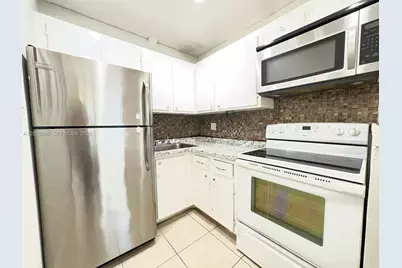 95 NE 41st St #I144, Oakland Park, FL 33334 - Photo 2