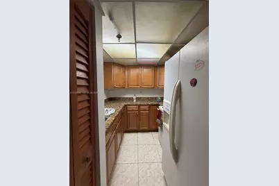 9688 Fontainebleau Blvd #502, Miami, FL 33172 - Photo 14