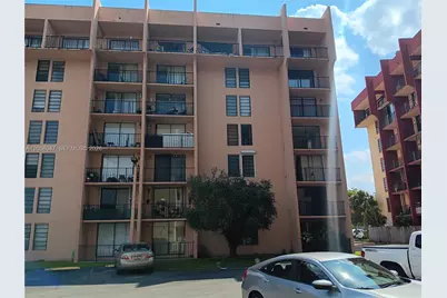 9688 Fontainebleau Blvd #502, Miami, FL 33172 - Photo 2