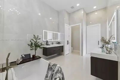1304 SE 10th Ter, Deerfield Beach, FL 33441 - Photo 28