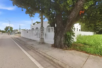 1909 NW 62nd St, Miami, FL 33147 - Photo 4