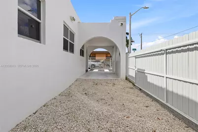 1909 NW 62nd St, Miami, FL 33147 - Photo 20