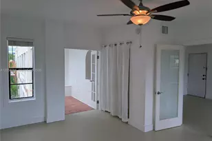 934 Michigan Ave, Miami Beach, FL 33139 - Photo 10