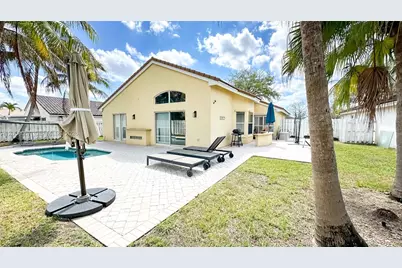 18795 NW 24th Ct, Pembroke Pines, FL 33029 - Photo 18