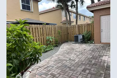 8545 NW 140th St #1101, Miami Lakes, FL 33016 - Photo 12