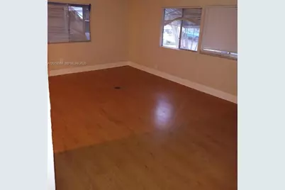 7323 N 44th Ter N, Riviera Beach, FL 33404 - Photo 4